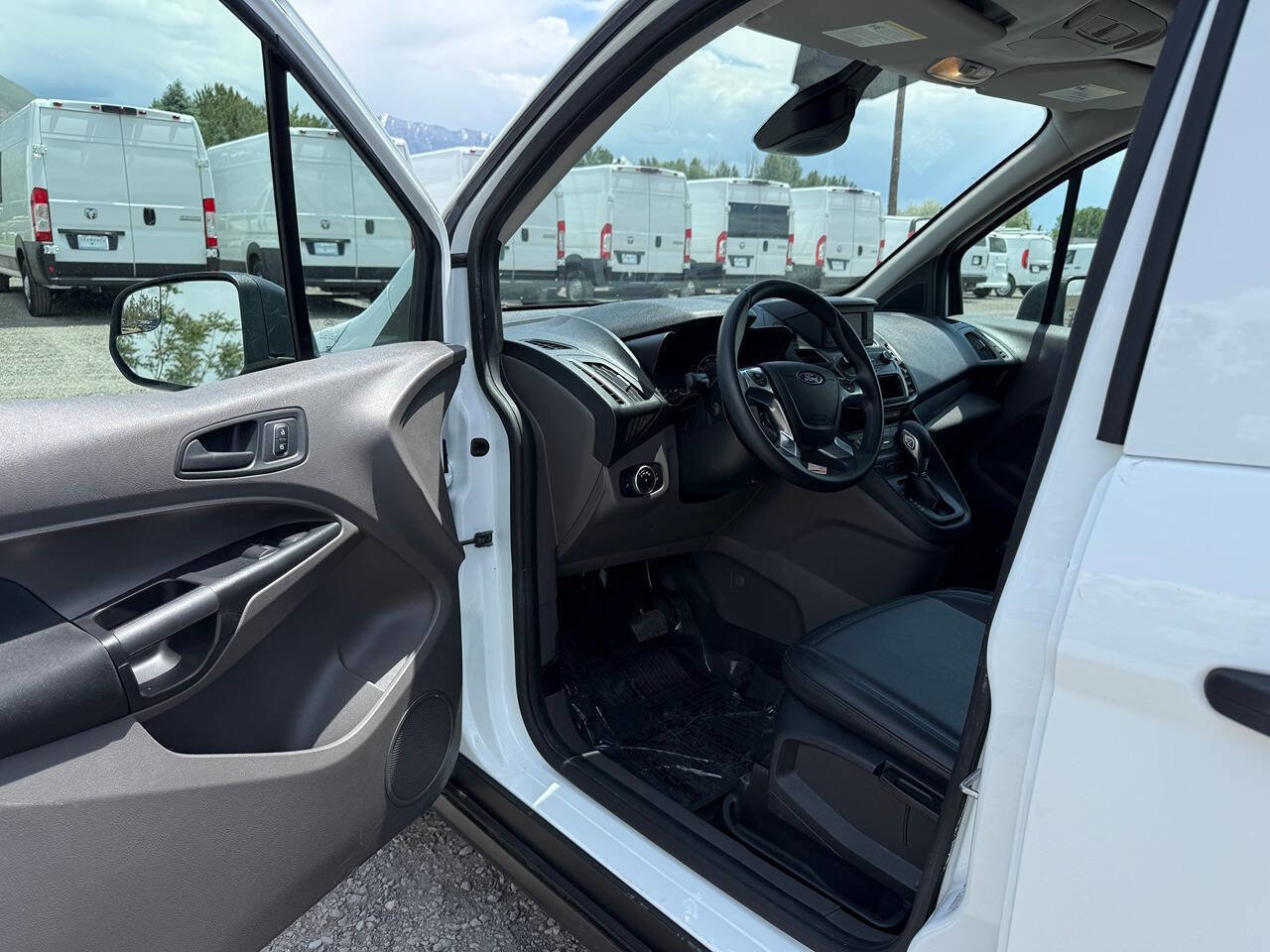 Used 2020 Ford Transit Connect XL FWD image 13