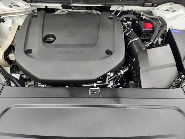 Used 2023 Volvo XC90 B6 Plus w/ Protection Package Premier image 32