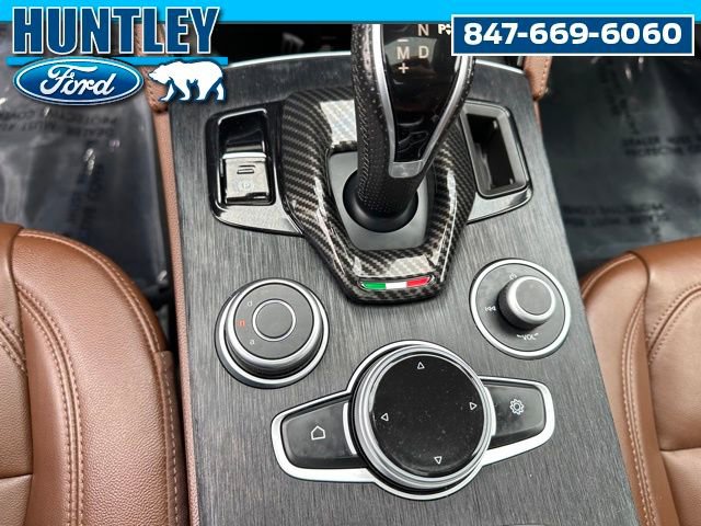Used 2020 Alfa Romeo Stelvio Sprint w/ Nero Edizione image 24