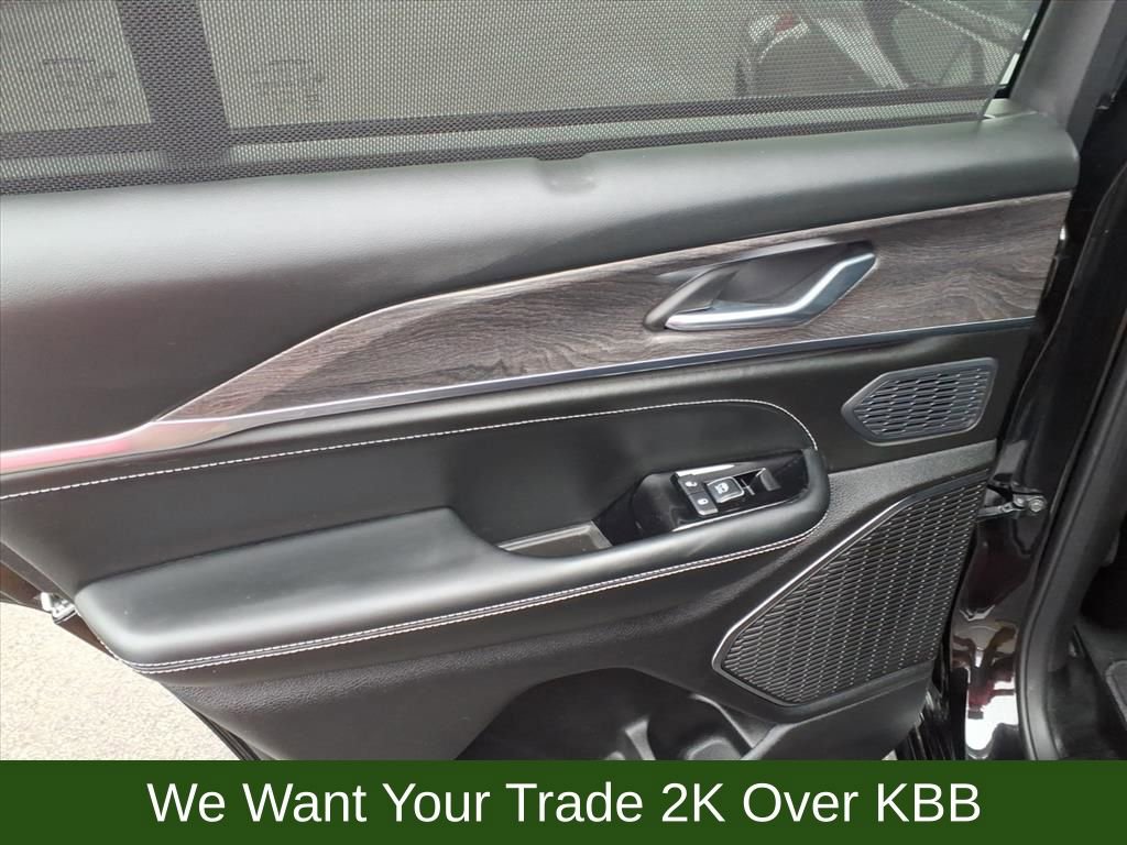 Used 2025 Jeep Grand Cherokee Overland w/ Adv Protech Group III image 14