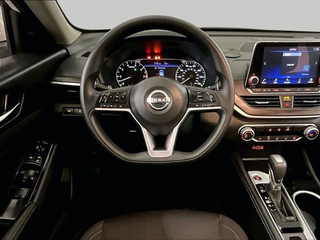 Used 2023 Nissan Altima 2.5 SV AWD/4WD image 5