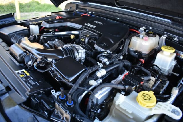 Used 2020 Jeep Gladiator Overland AWD/4WD image 24