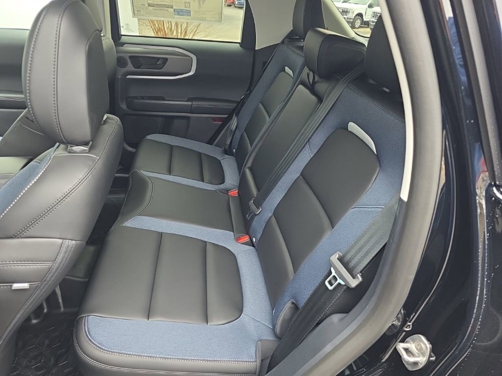 New 2025 Ford Bronco Sport Outer Banks w/ Sasquatch Outer Banks Package image 32