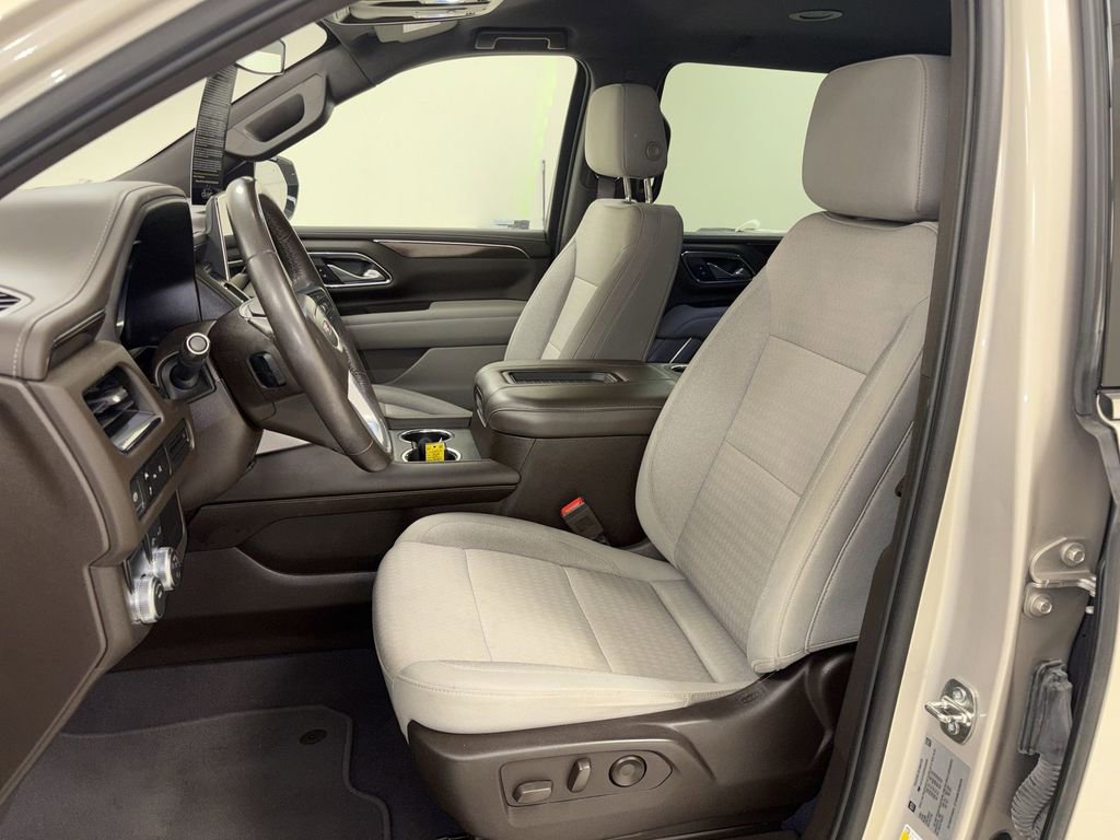 Used 2023 GMC Yukon XL SLE w/ Gmc Pro Safety Plus Package RWD image 20
