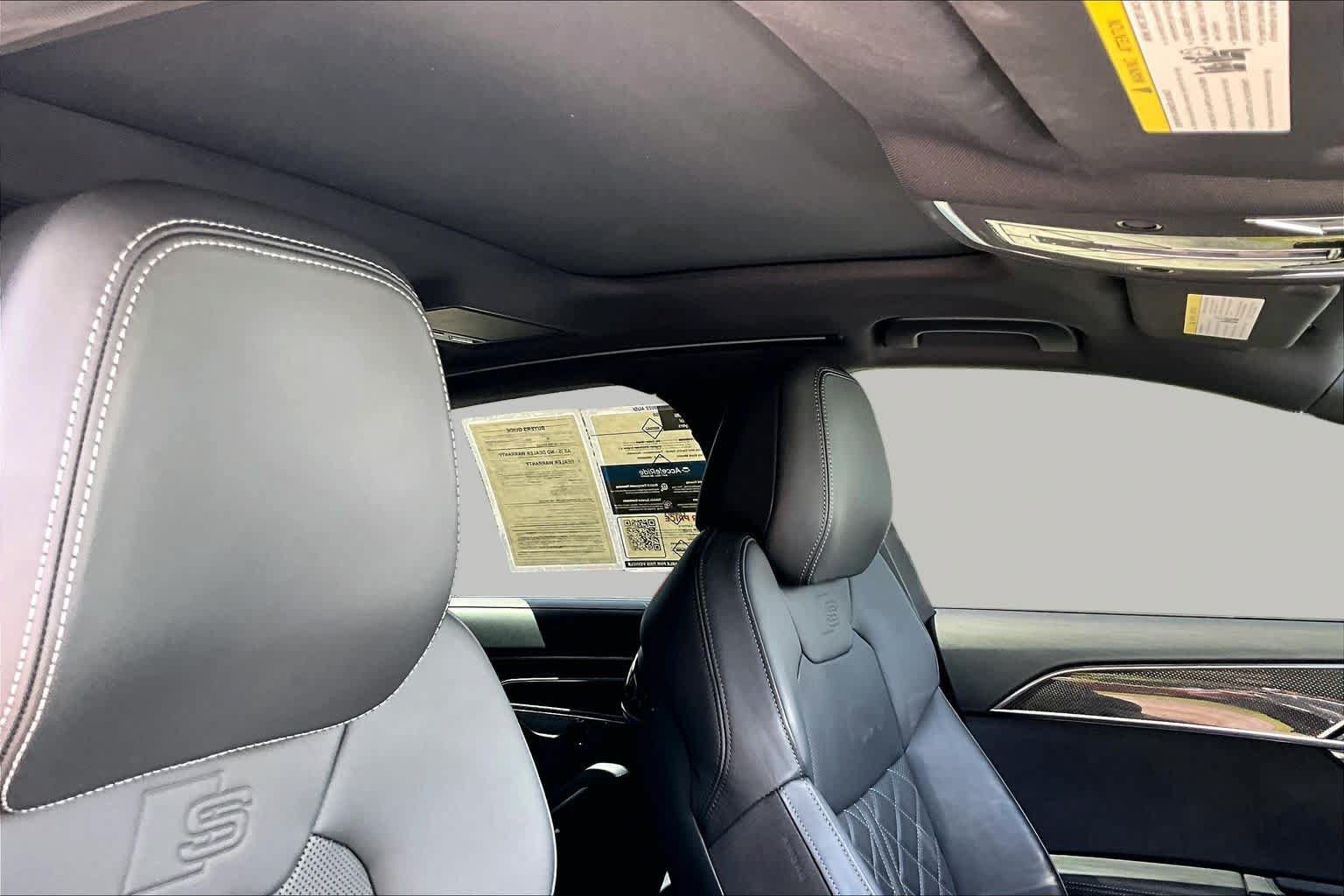 Used 2022 Audi S8 w/ S8 Executive Package AWD/4WD image 14
