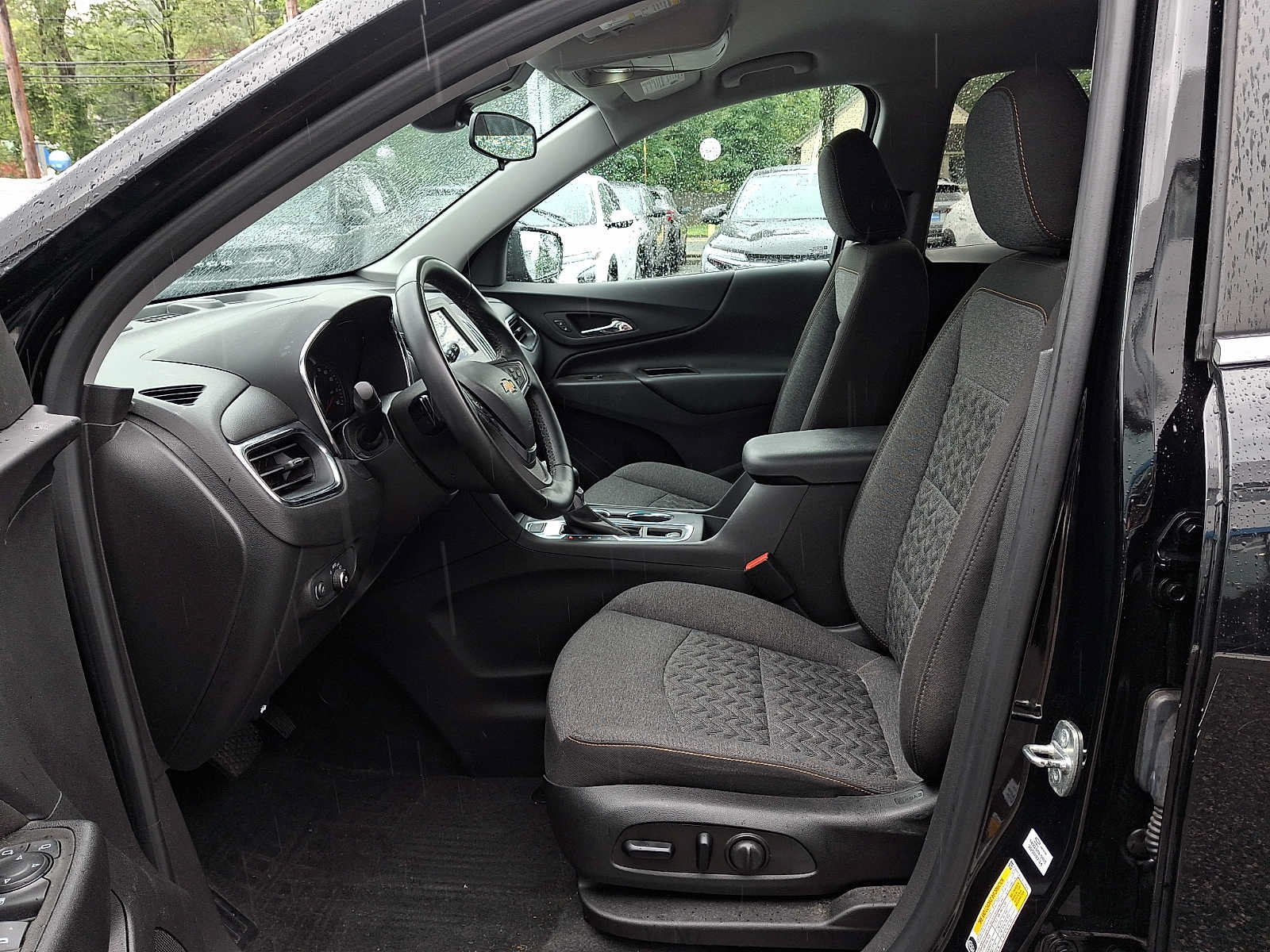 Certified 2024 Chevrolet Equinox LT AWD/4WD image 12