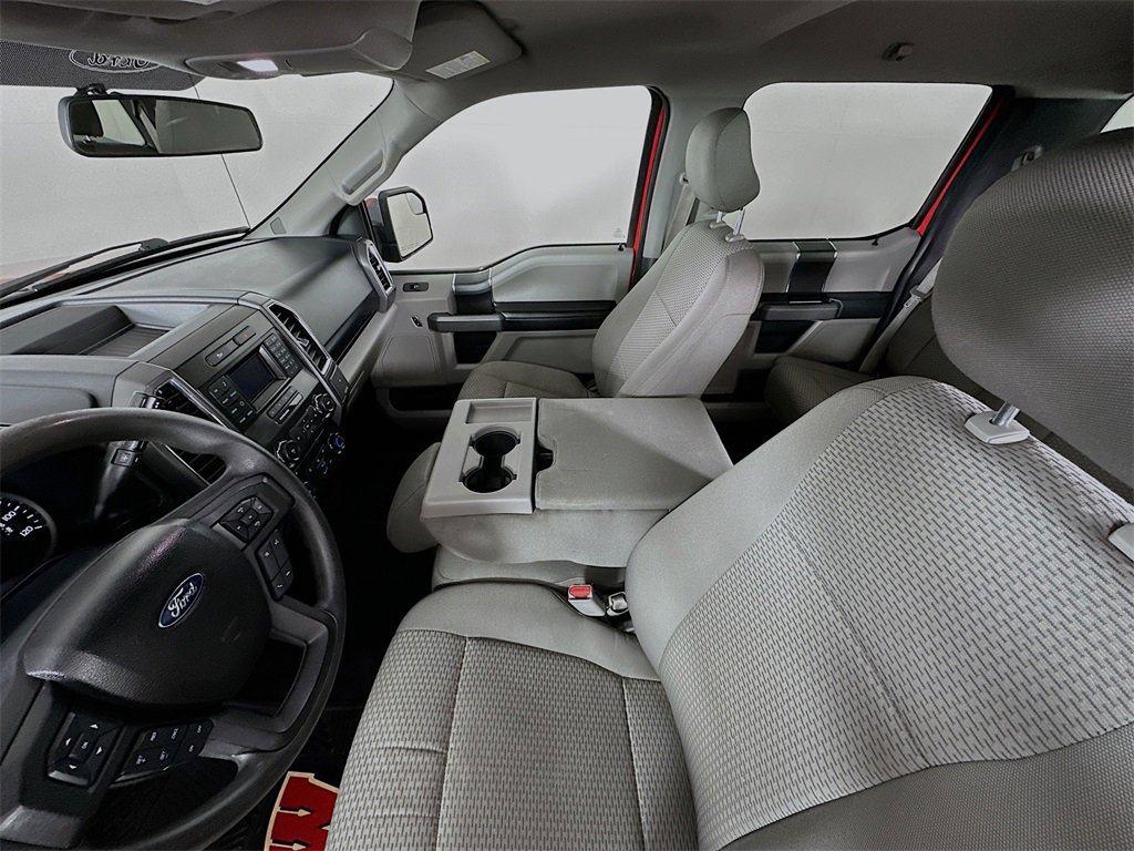 Used 2016 Ford F150 XLT image 11