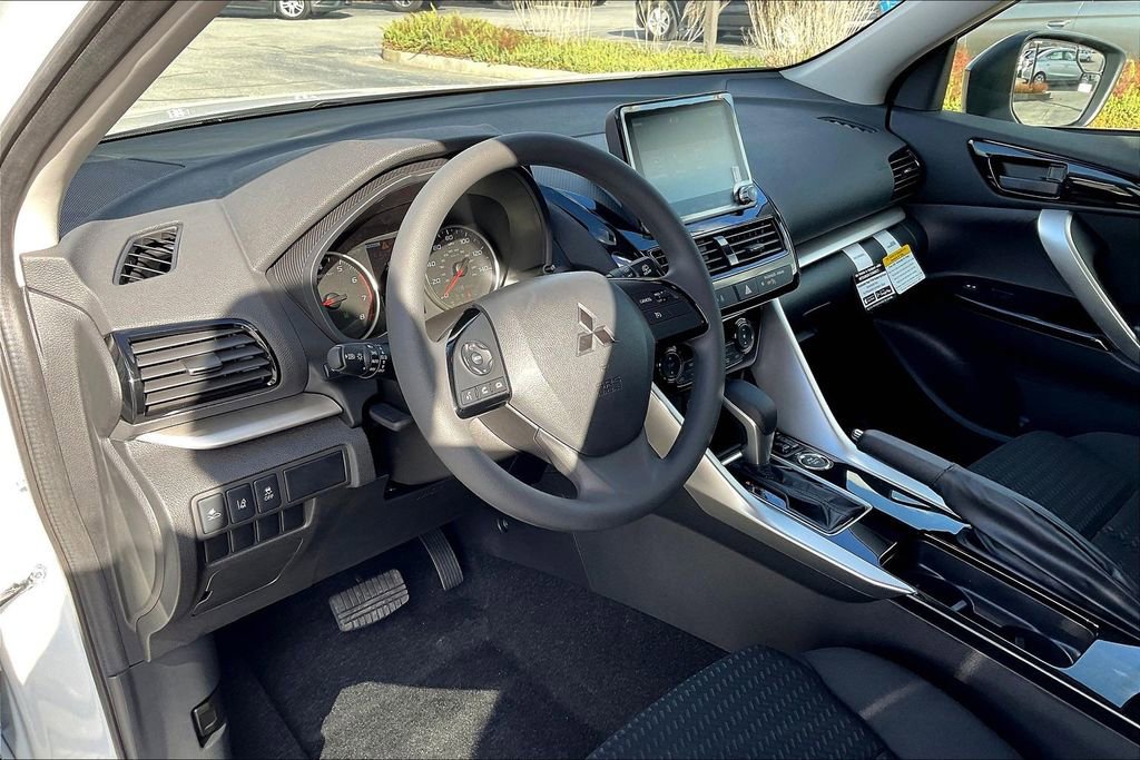 New 2026 Mitsubishi Eclipse Cross LE image 6
