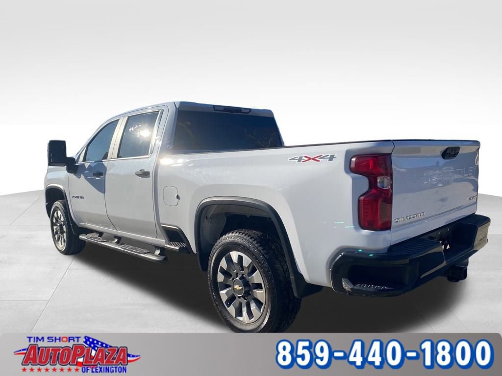 Used 2023 Chevrolet Silverado 2500 Custom w/ Custom Value Package image 2