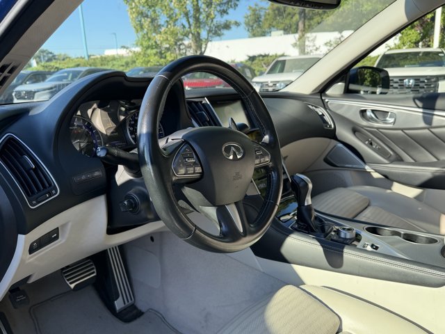 Used 2017 INFINITI Q50 Sport RWD image 9