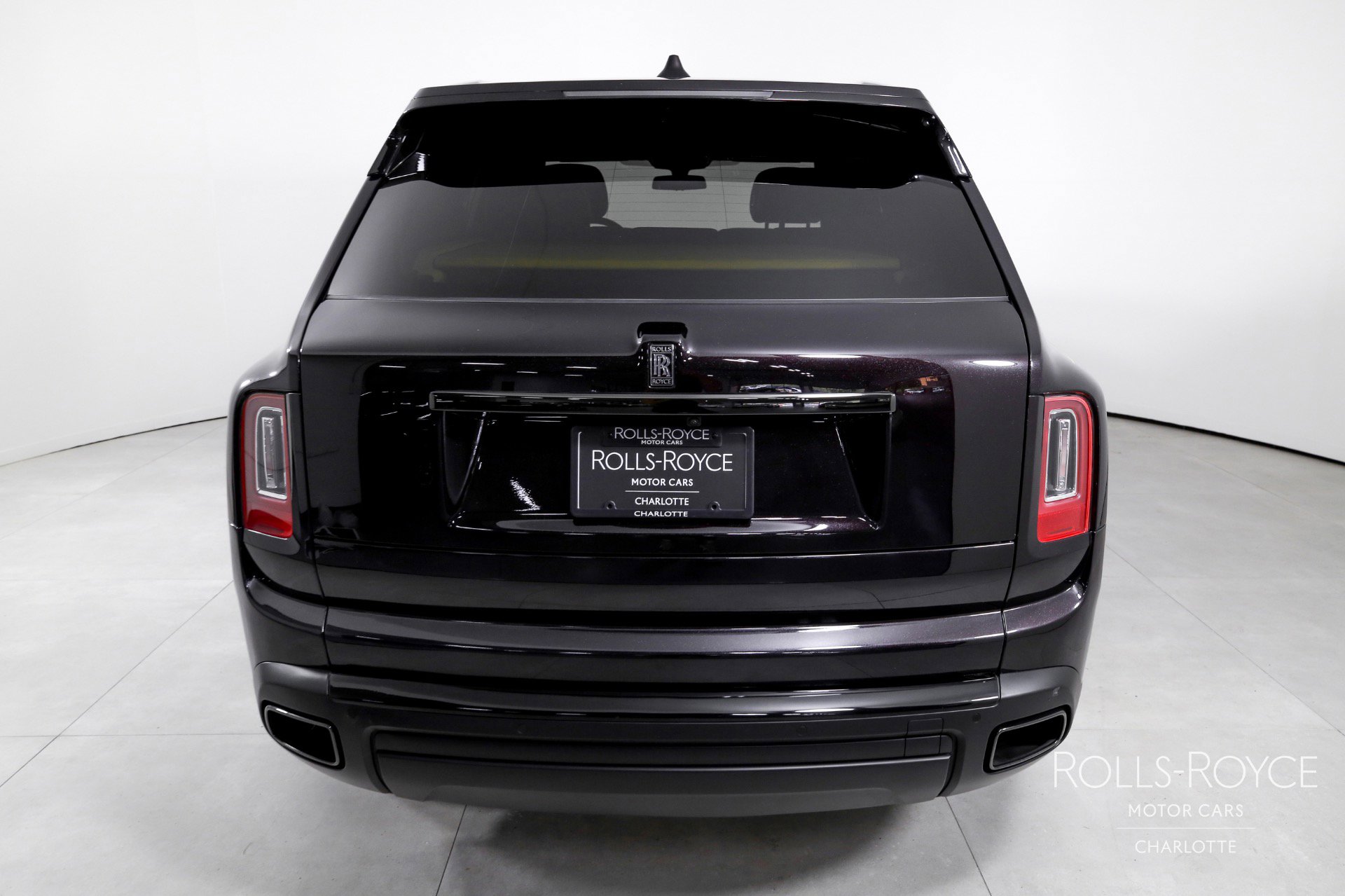 Certified 2023 Rolls-Royce Cullinan Black Badge w/ Driver's Package image 8