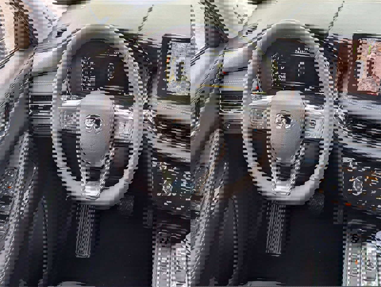 New 2026 INFINITI QX60 Luxe w/ Family Package image 22