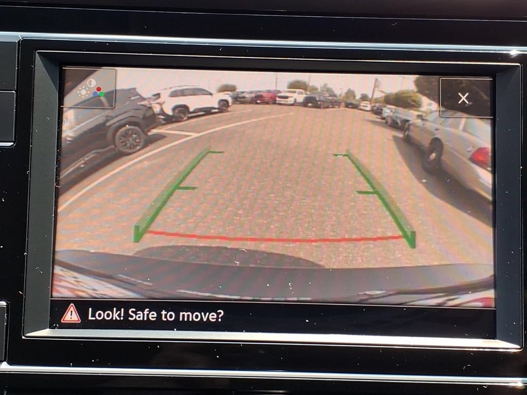 Used 2022 Volkswagen Tiguan S AWD/4WD image 9