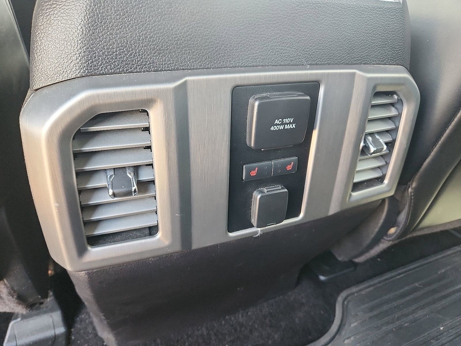 Used 2016 Ford F150 Platinum w/ Equipment Group 701A Luxury AWD/4WD image 7