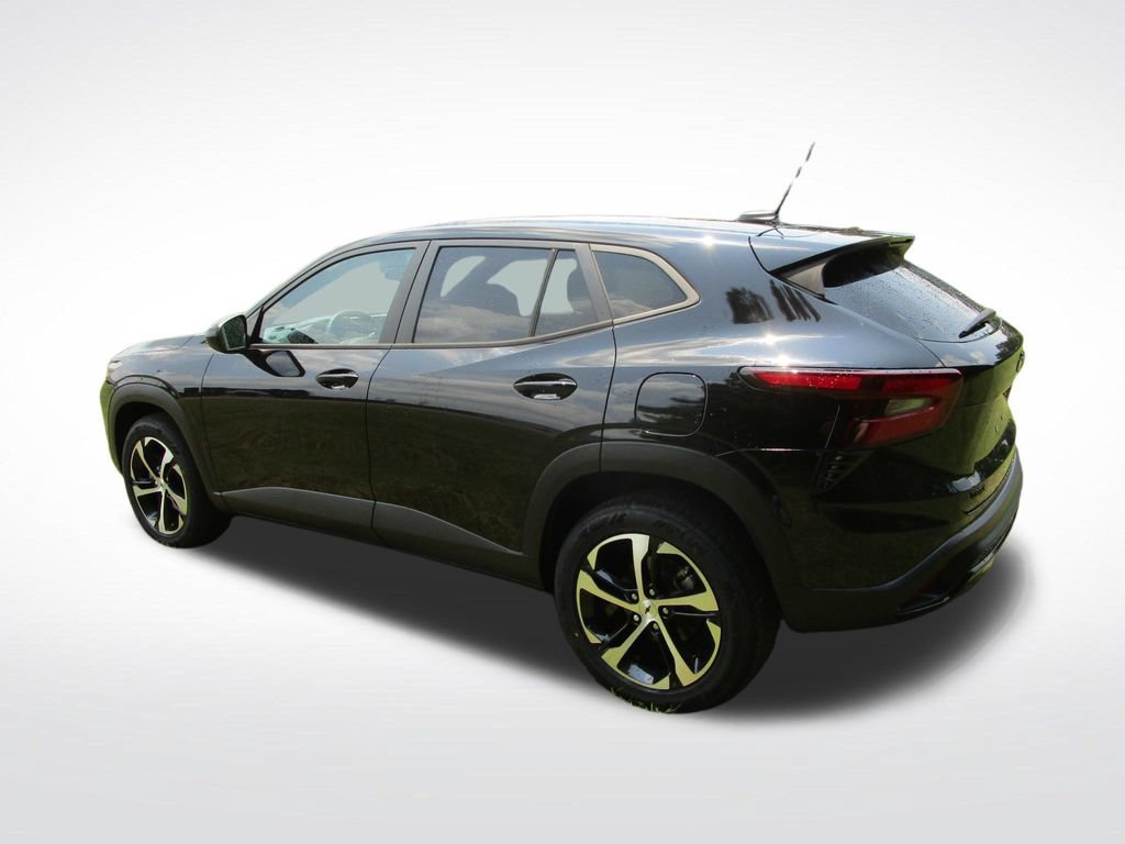 Used 2024 Chevrolet Trax RS FWD image 4