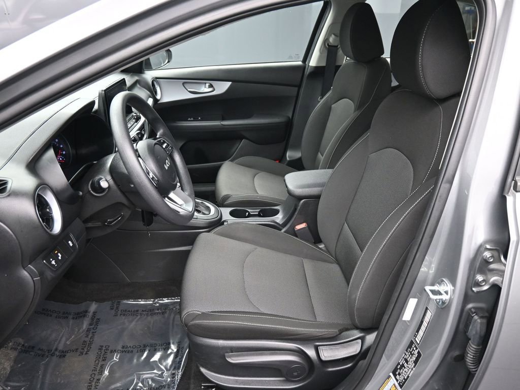 Certified 2024 Kia Forte LXS w/ LXS Technology Package image 18