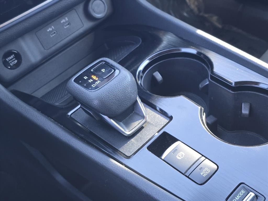 Used 2024 Nissan Rogue S image 18