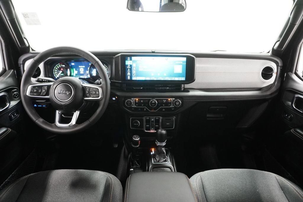 Certified 2025 Jeep Wrangler Unlimited Sahara image 14