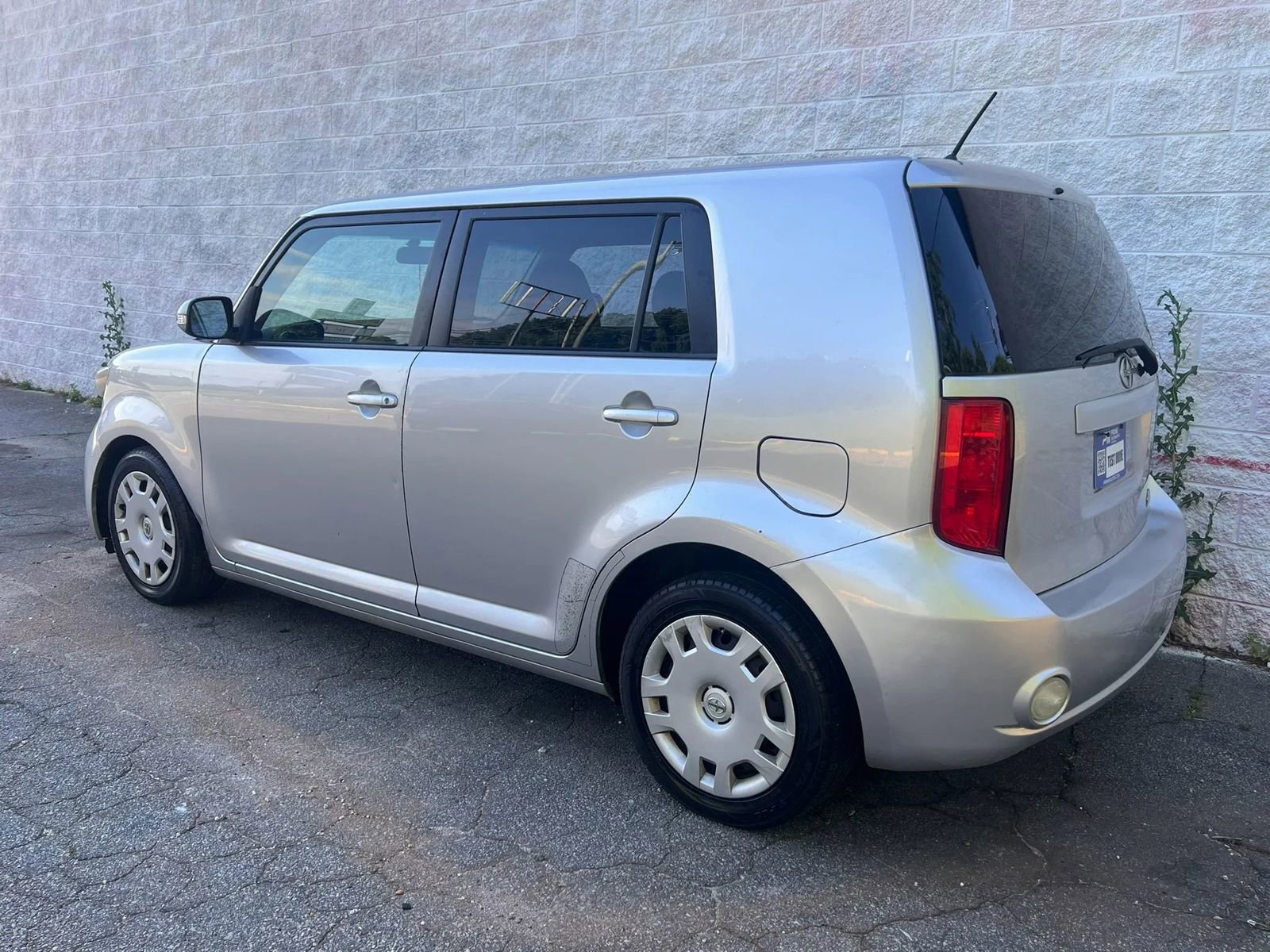 Used 2009 Scion xB FWD image 5