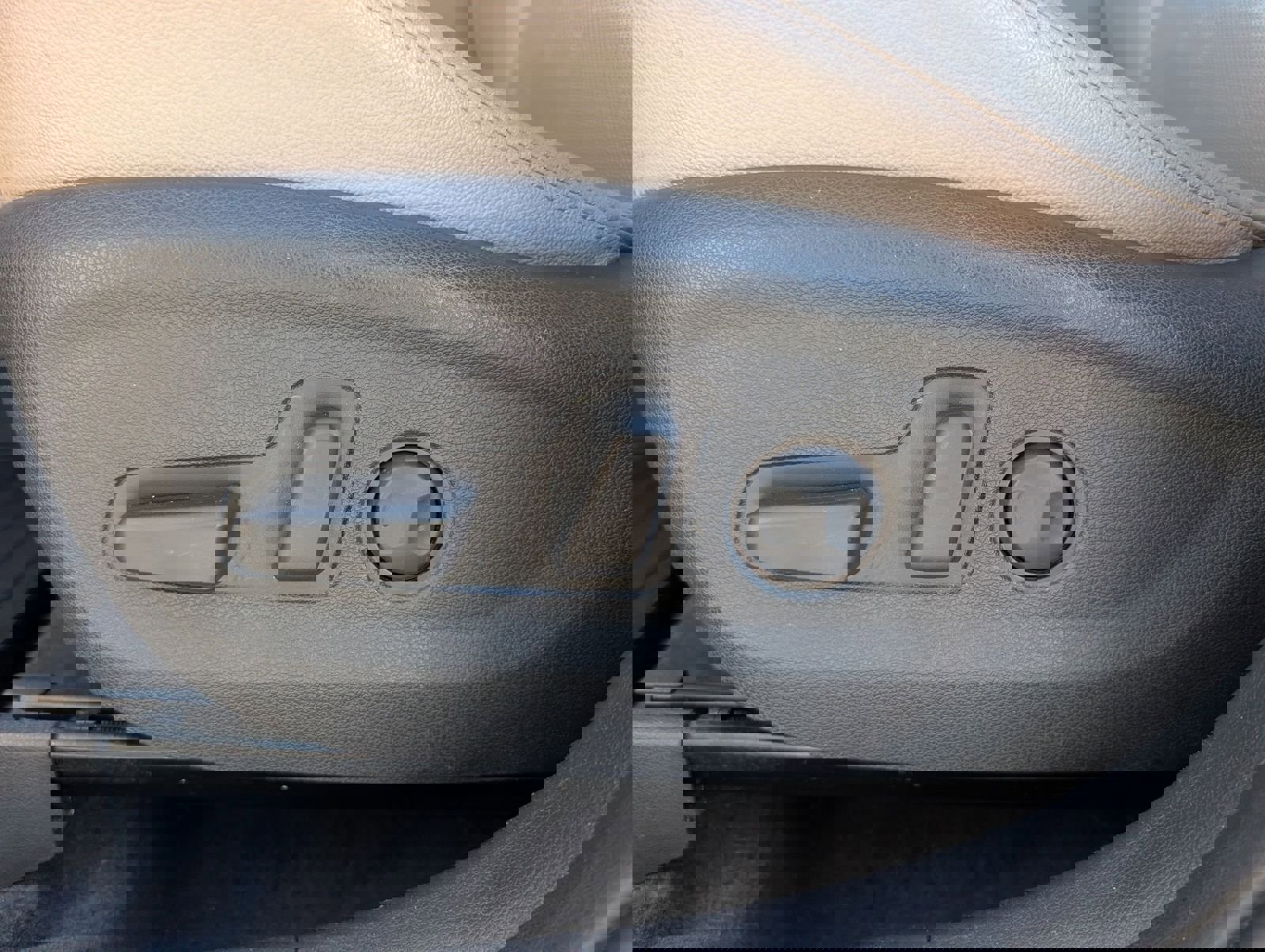 Used 2016 Hyundai Tucson Limited w/ Option Group 03 image 15