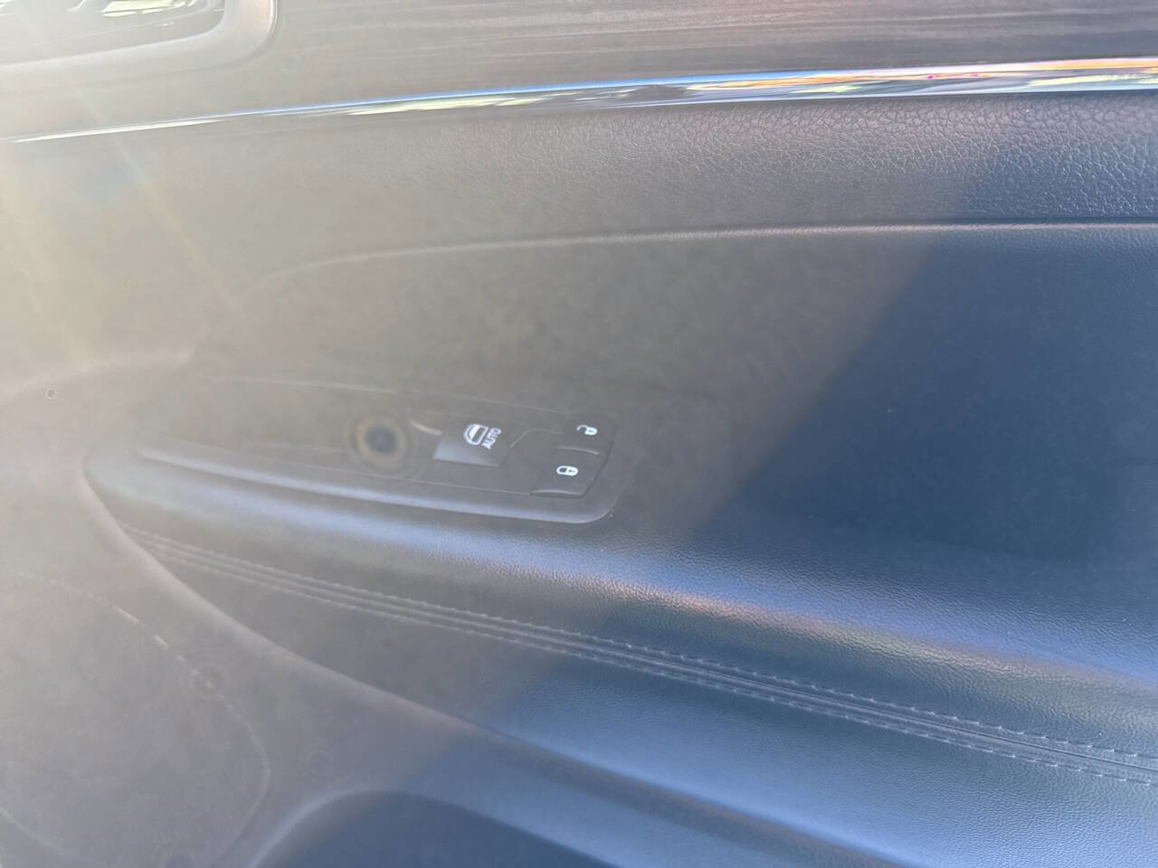 Used 2019 Jeep Grand Cherokee Limited image 29