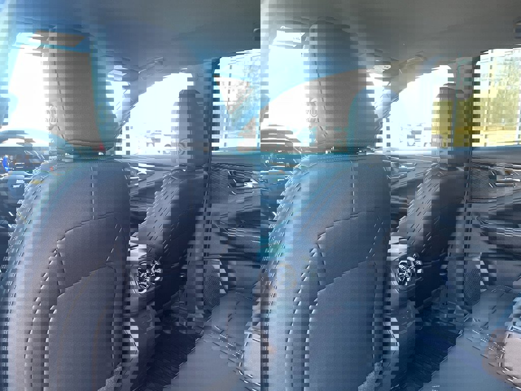 New 2025 Chevrolet Blazer EV LT image 18