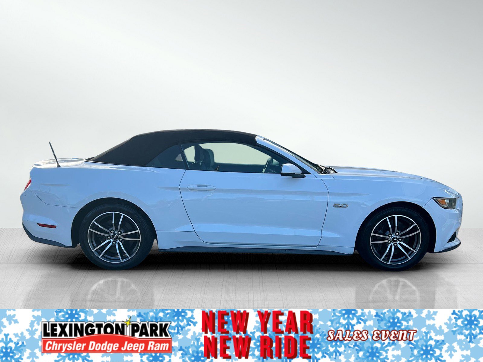 Used 2017 Ford Mustang GT Premium image 4