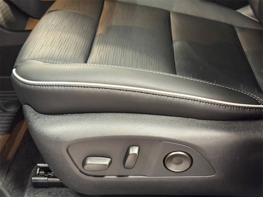 New 2026 Buick Enclave Sport Touring w/ Power Package image 17