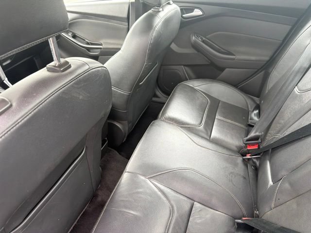 Used 2017 Ford Focus Titanium FWD image 17