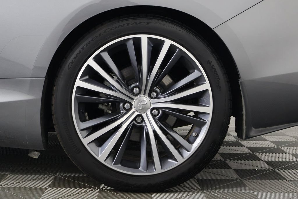 Used 2019 INFINITI Q60 3.0t Luxe w/ Essential Package RWD image 16