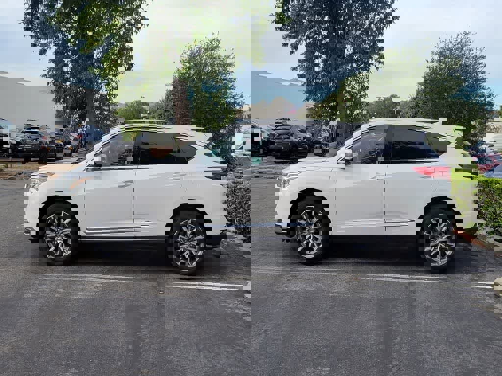 Used 2023 Acura RDX FWD w/ Technology Package image 2