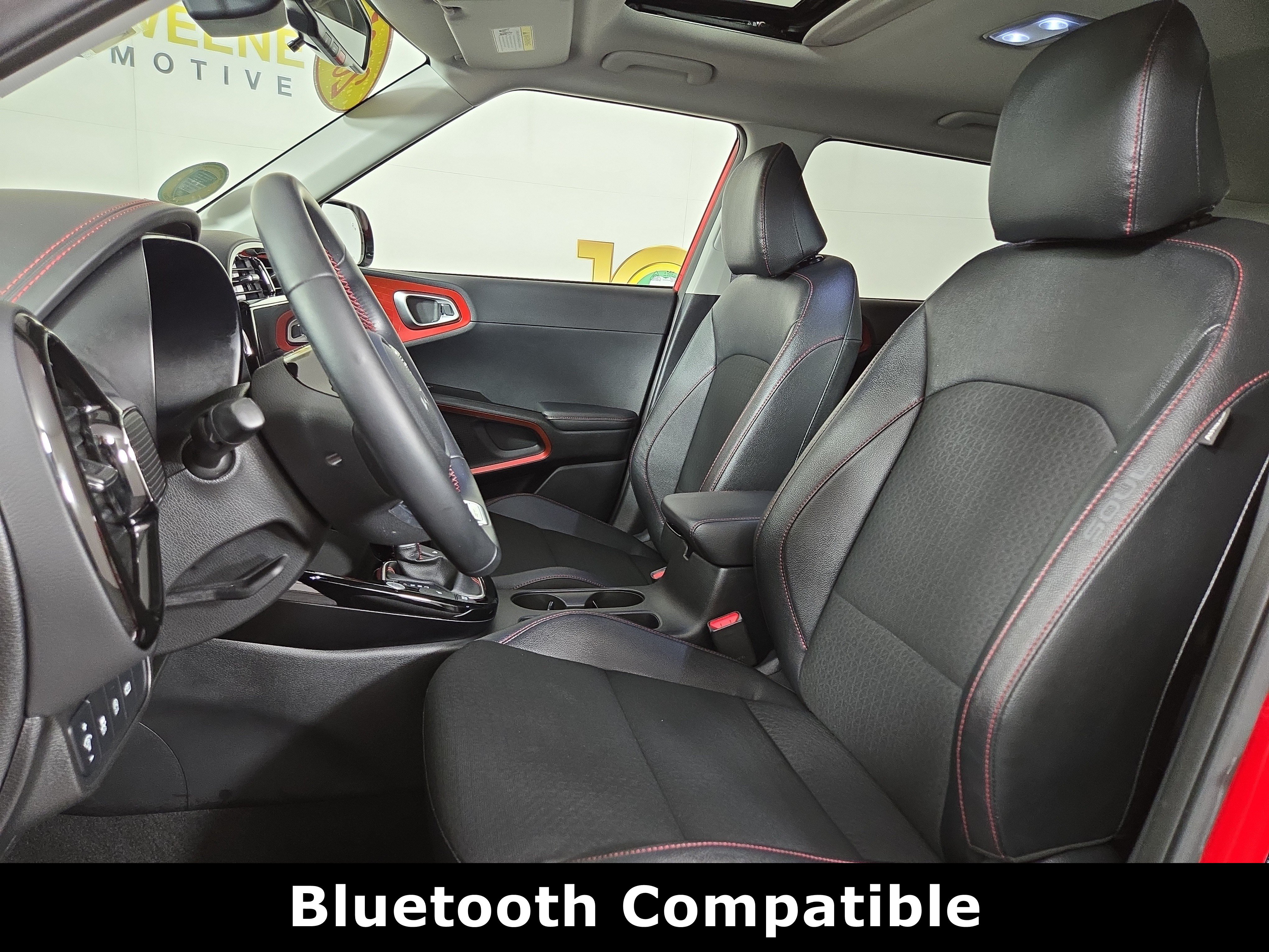 Used 2025 Kia Soul GT-Line w/ GT-Line Technology Package FWD image 10