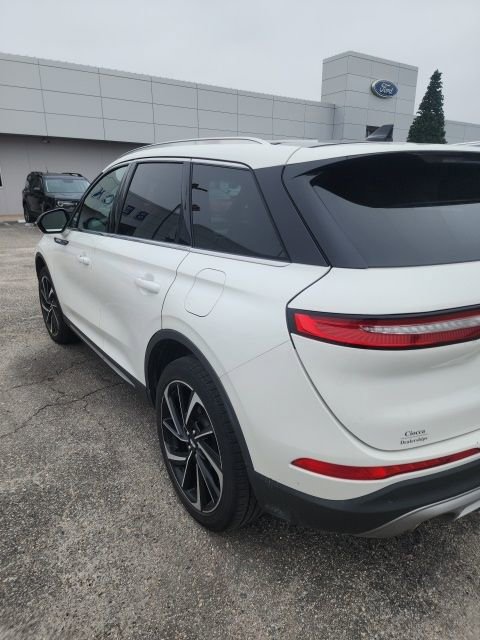 Used 2023 Lincoln Corsair Reserve w/ Equipment Group 201A image 5