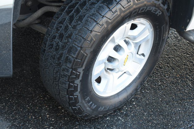 Used 2008 Chevrolet Silverado 2500 LTZ w/ Safety Package AWD/4WD image 11