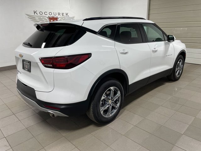 Used 2024 Chevrolet Blazer LT w/ Convenience Package AWD/4WD image 6