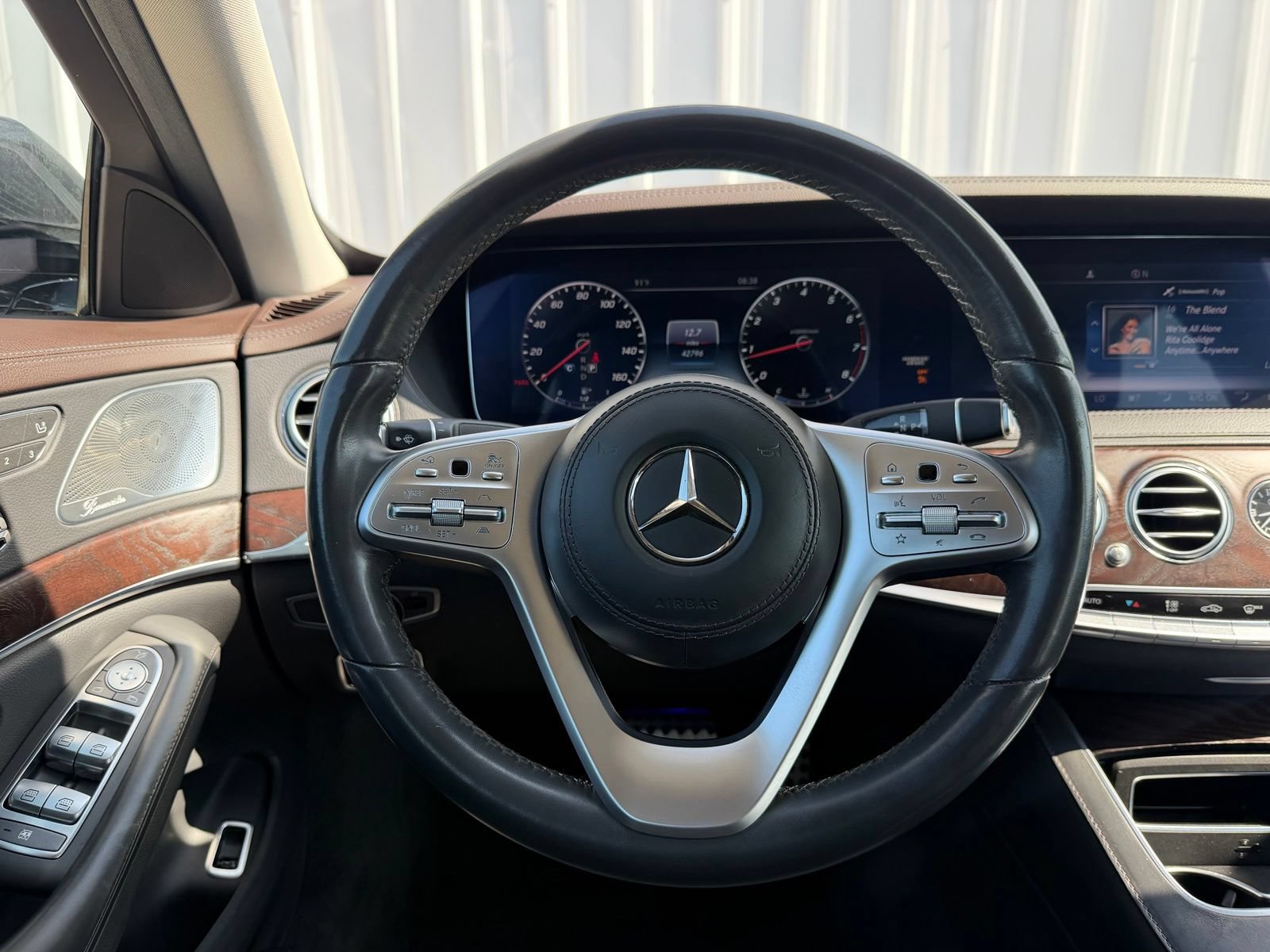 Used 2019 Mercedes-Benz S 560 Sedan image 13