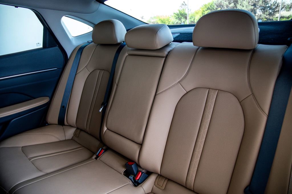 Used 2022 Hyundai Sonata Limited FWD image 24