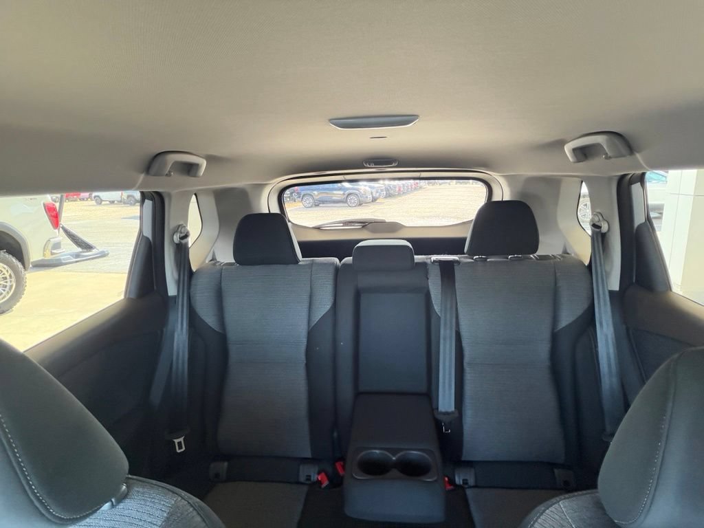 Used 2023 Nissan Rogue SV FWD image 27