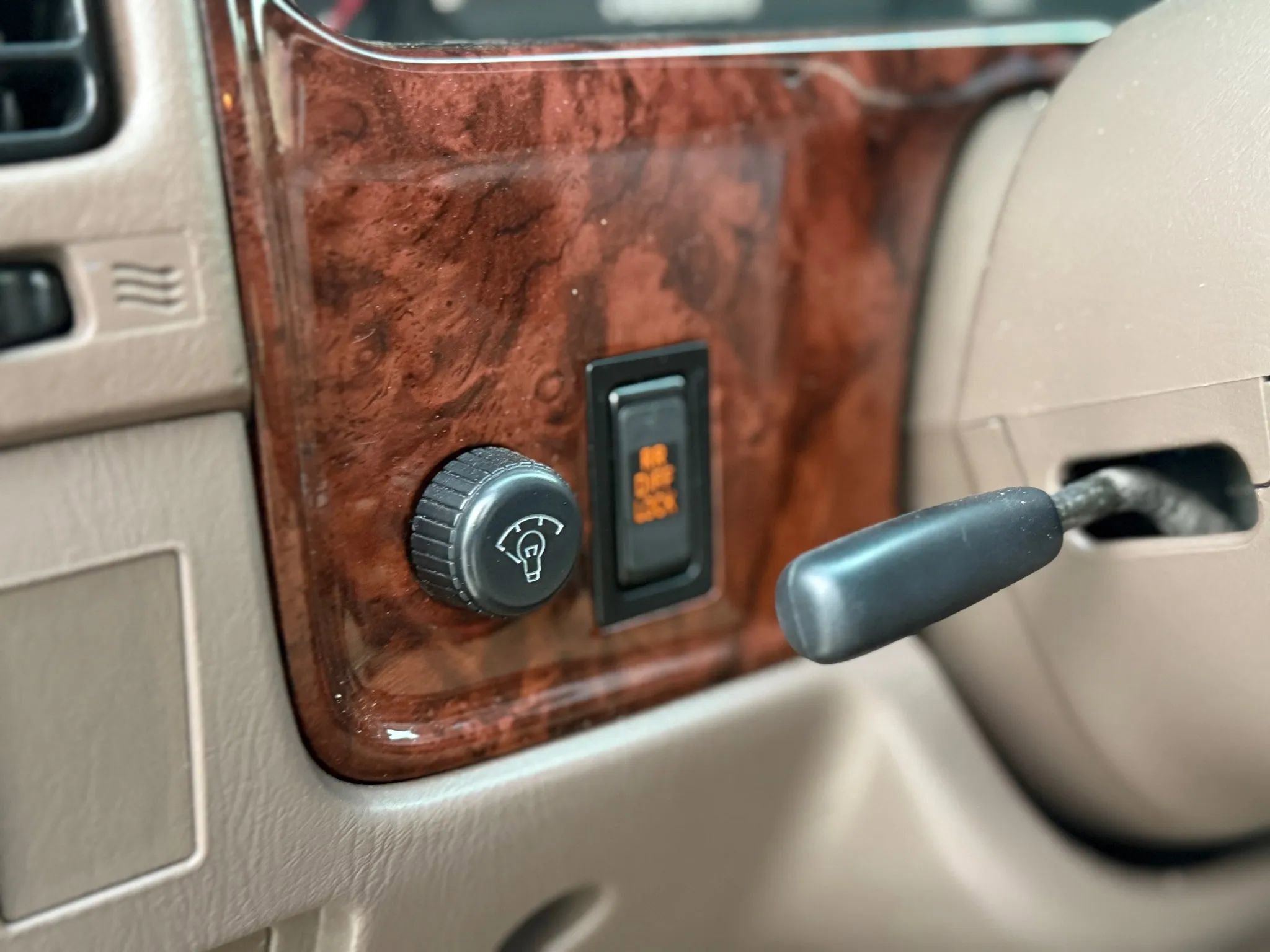 Used 1999 Toyota 4Runner Limited image 27