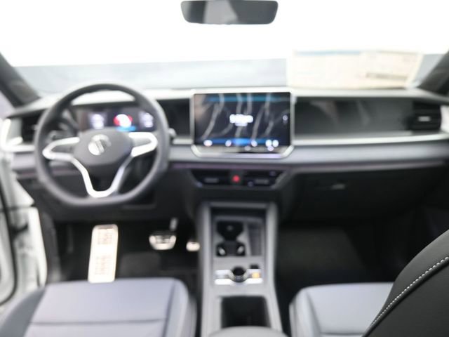 New 2026 Volkswagen Tiguan SE R-Line image 27