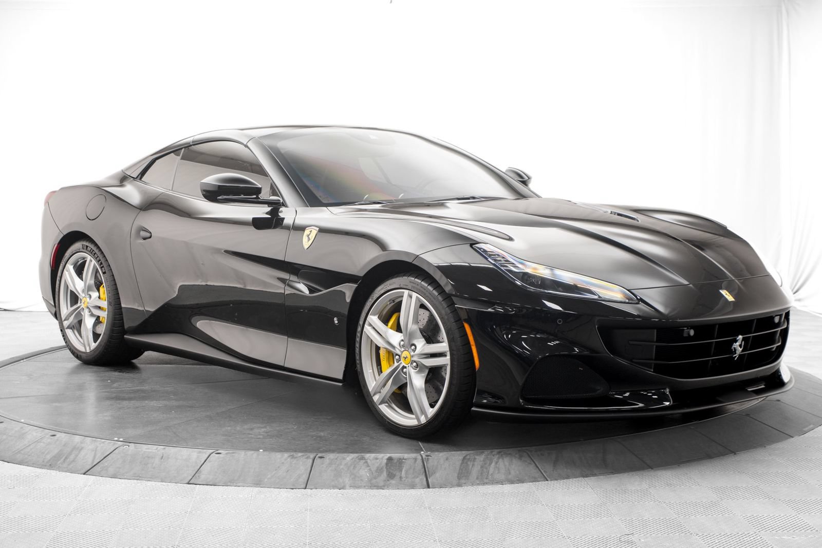 Used 2023 Ferrari Portofino M RWD image 9