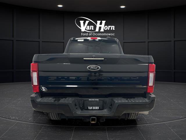 Used 2022 Ford F250 Lariat w/ Black Appearance Package image 4