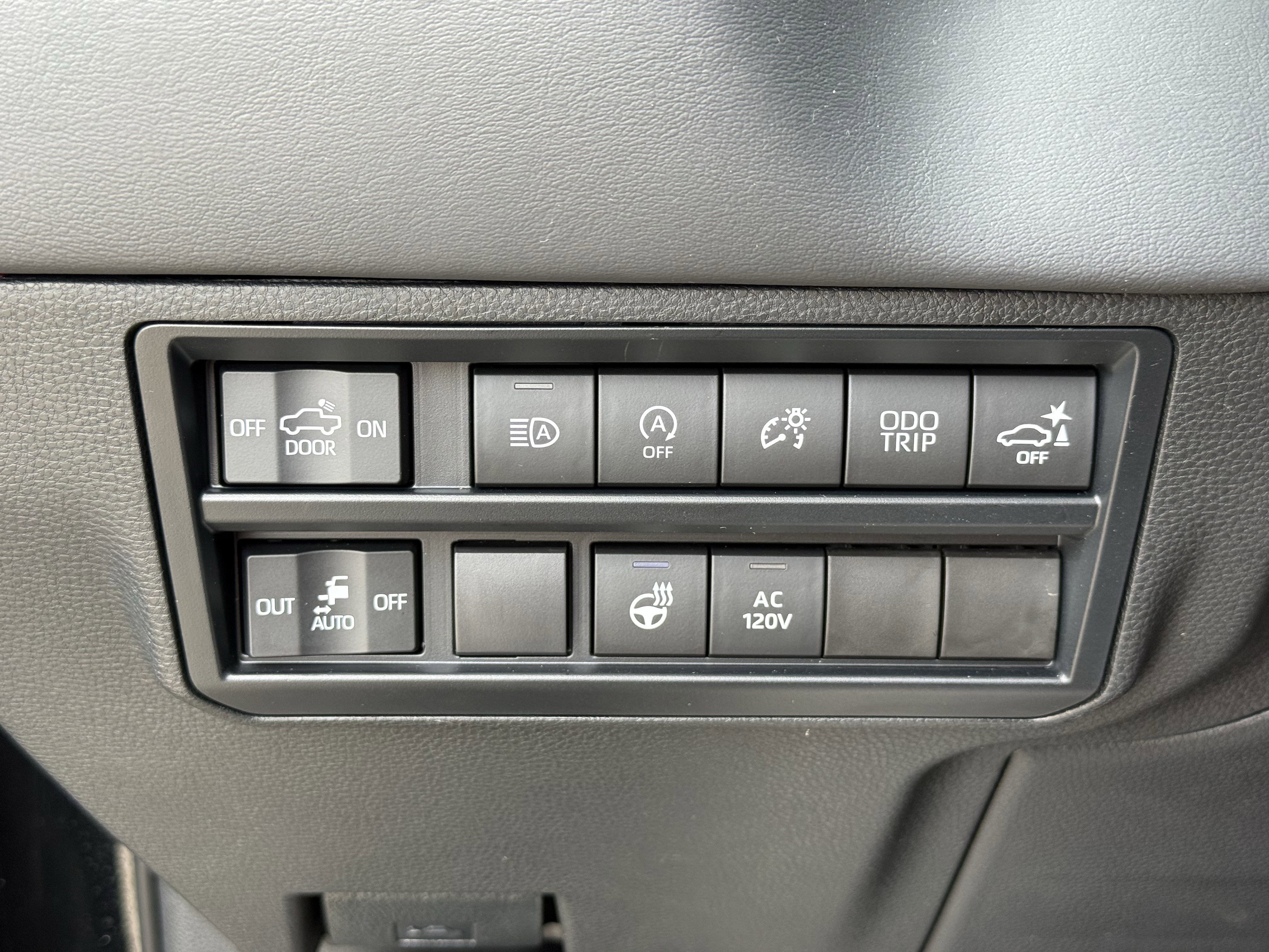 Used 2023 Toyota Tundra Platinum image 26