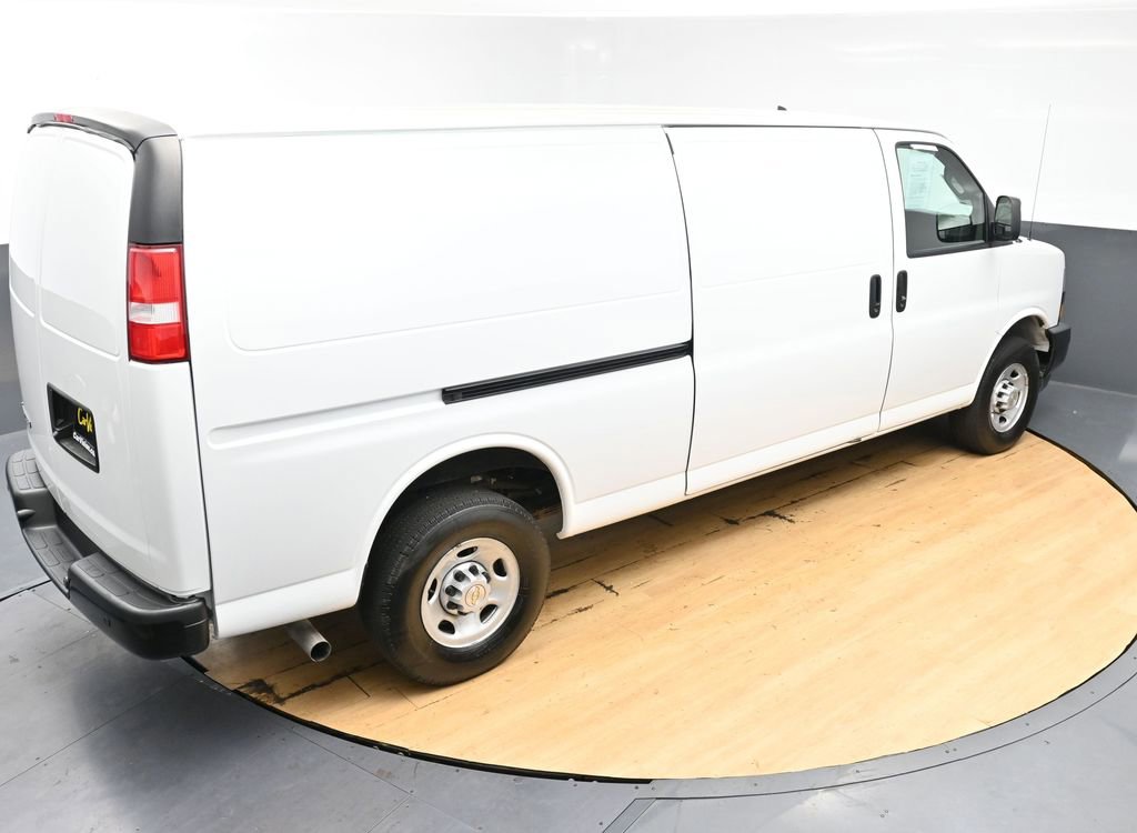 Used 2024 Chevrolet Express 3500 Extended w/ Driver Convenience Package image 41