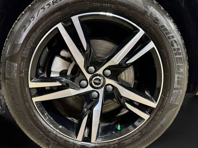 Used 2025 Volvo XC40 B5 Core AWD/4WD image 34