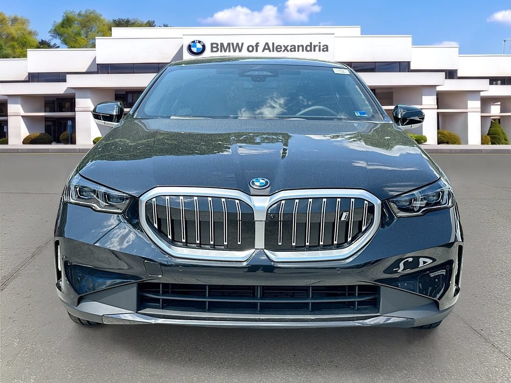 Used 2026 BMW i5 eDrive40 AWD/4WD image 2