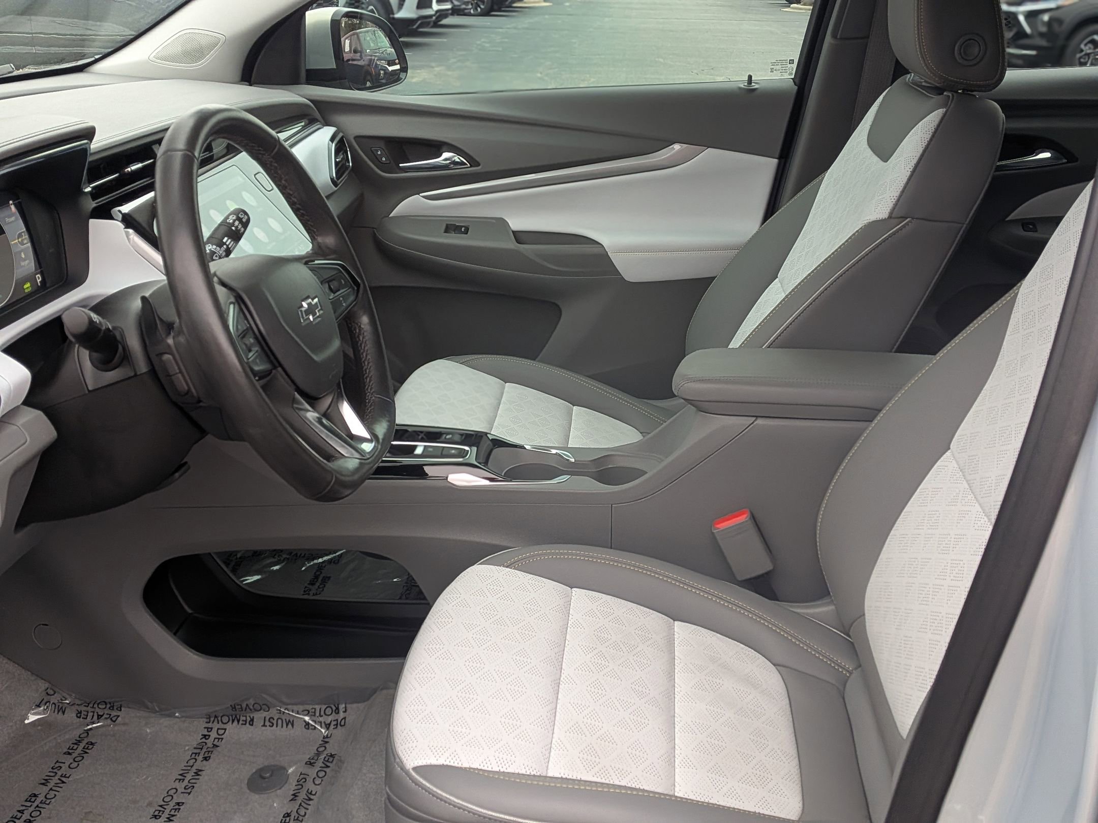 Used 2022 Chevrolet Bolt EUV Premier image 16