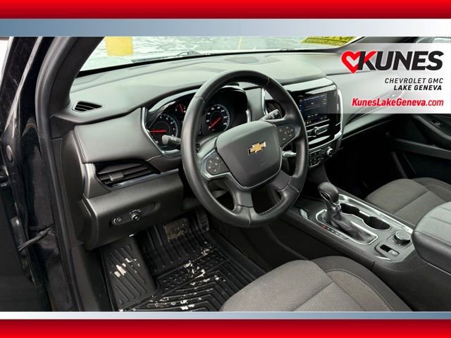 Used 2023 Chevrolet Traverse LT image 26