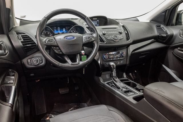 Used 2017 Ford Escape SE w/ SE Sport Appearance Package AWD/4WD image 7
