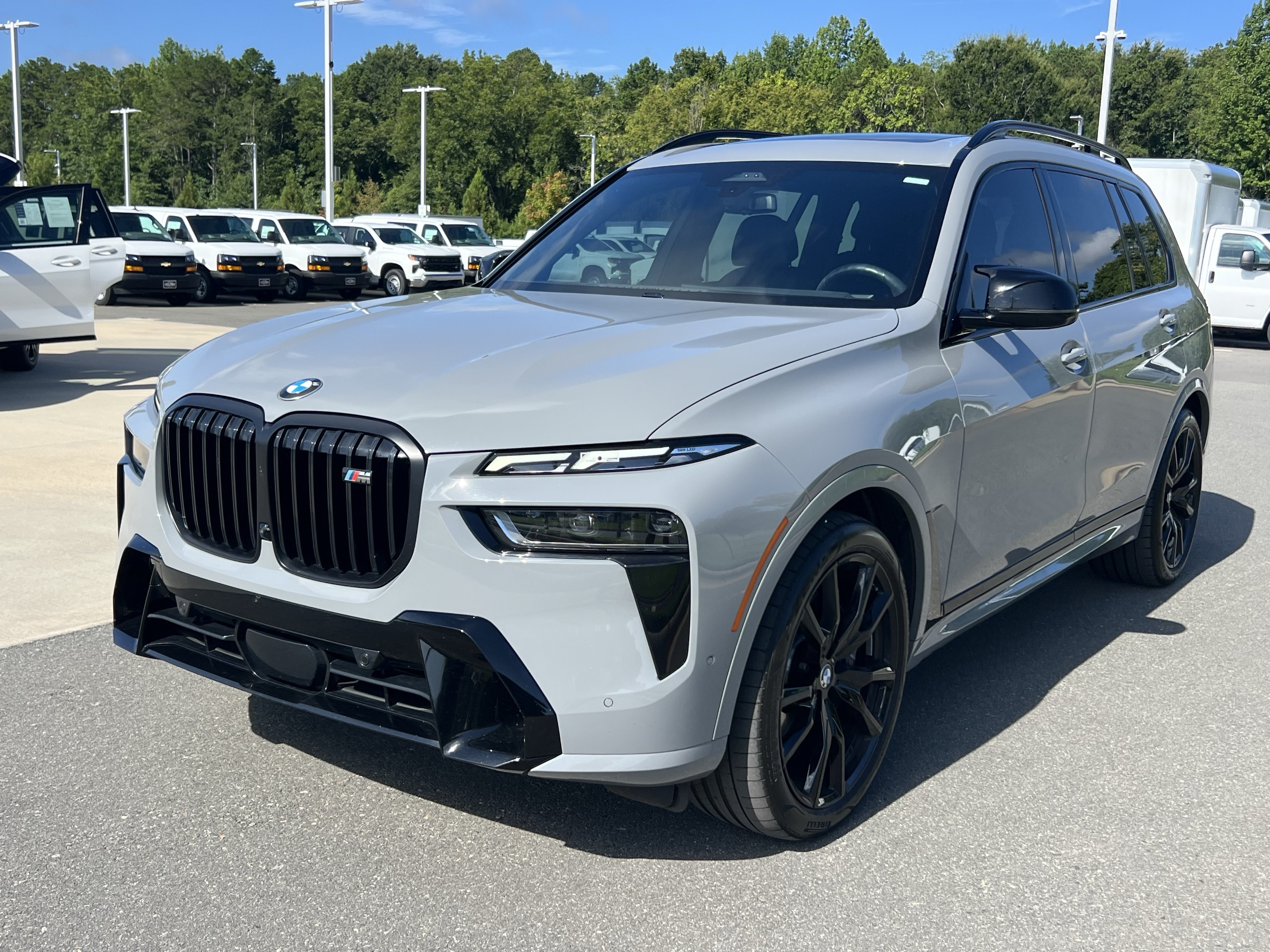 Used 2024 BMW X7 M60i w/ Executive Package AWD/4WD image 5
